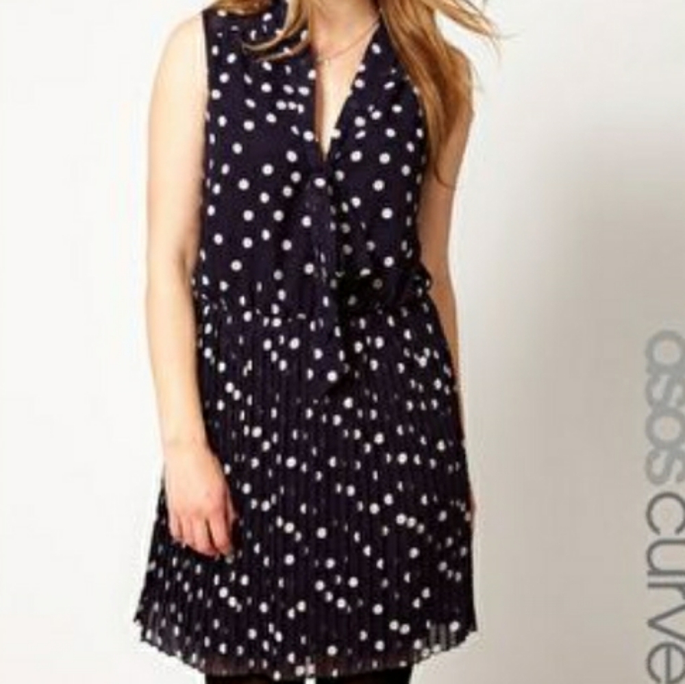 ASOS CURVE Spot Dress With Pussybow - Navy / US 16